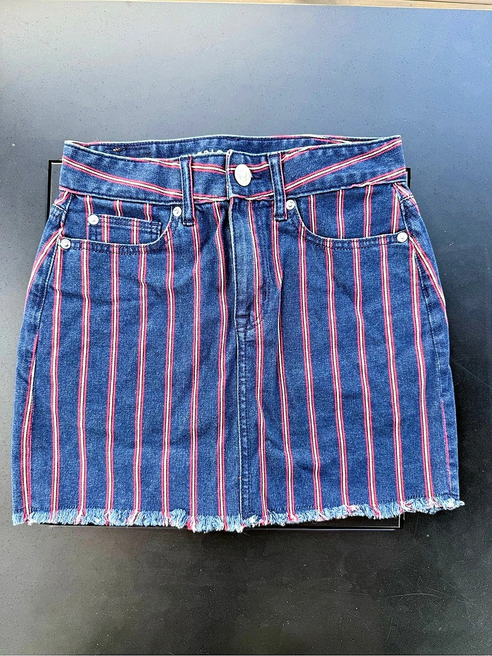 American Eagle Super Stretch Striped Mini Skirt Blue & Red US 0